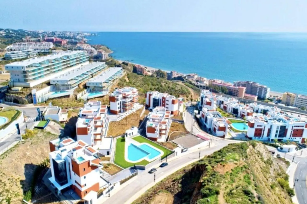 Modern Apartment-Sea View Fuengirola Apartment